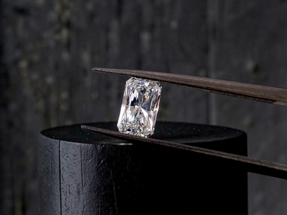 GIA Certified Natural 0.55 cts. G SI1 Ex Ex N Long Radiant Shaped Diamond Loose Stone - LS83