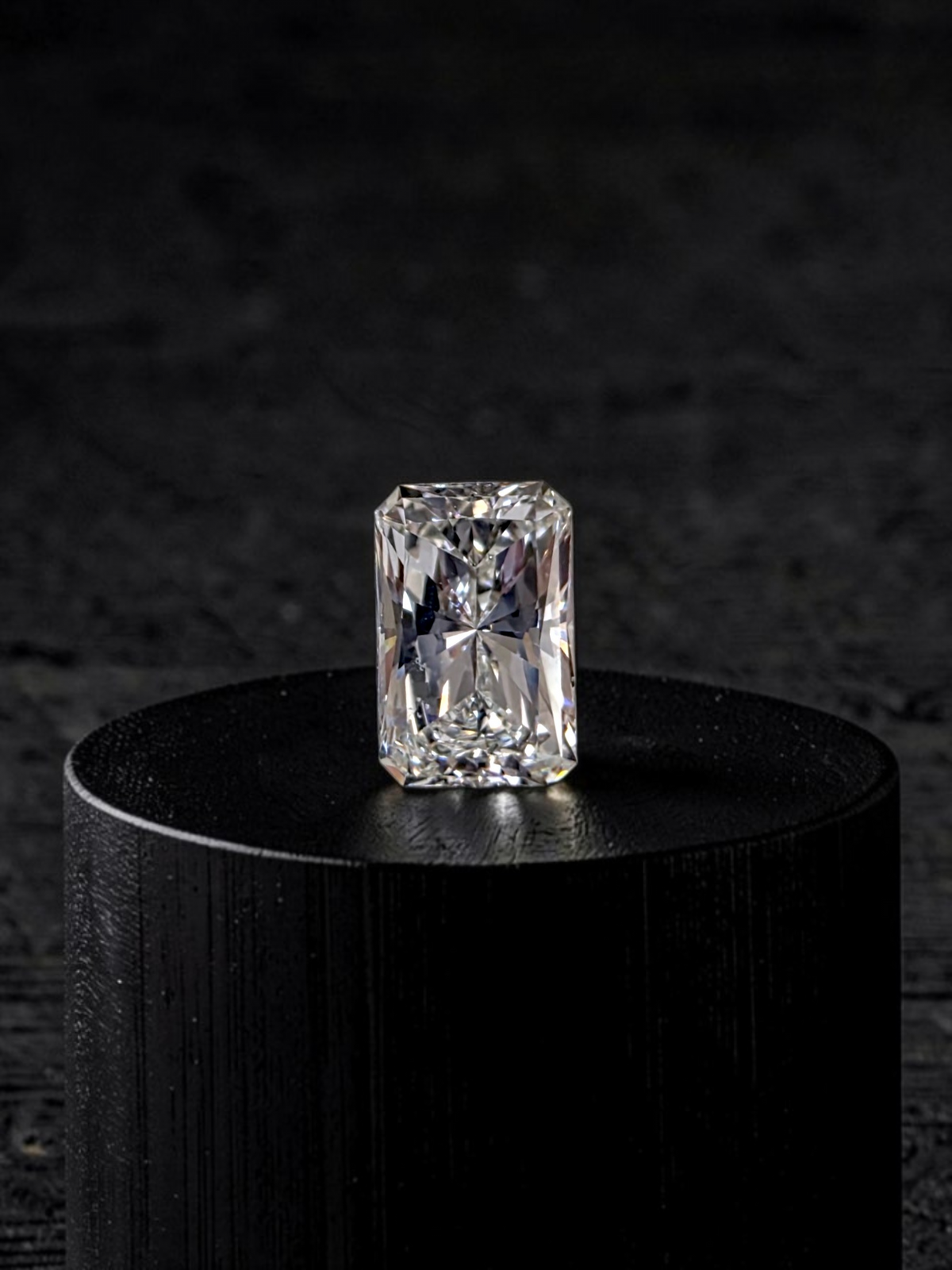 GIA Certified Natural 0.55 cts. G SI1 Ex Ex N Long Radiant Shaped Diamond Loose Stone - LS83