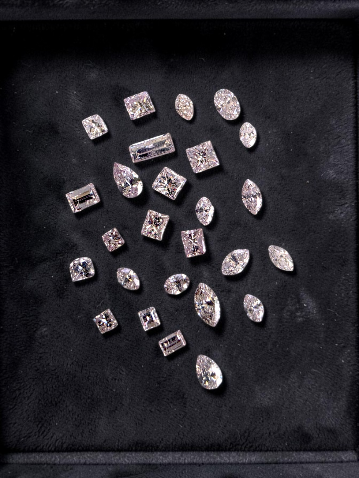 CGL Certified 1.71 cts. Natural Very Light - Faint Pink VS1-SI2 Mixed Shapes Diamond Set 26 Loose Stones Jewelry Set JS013
