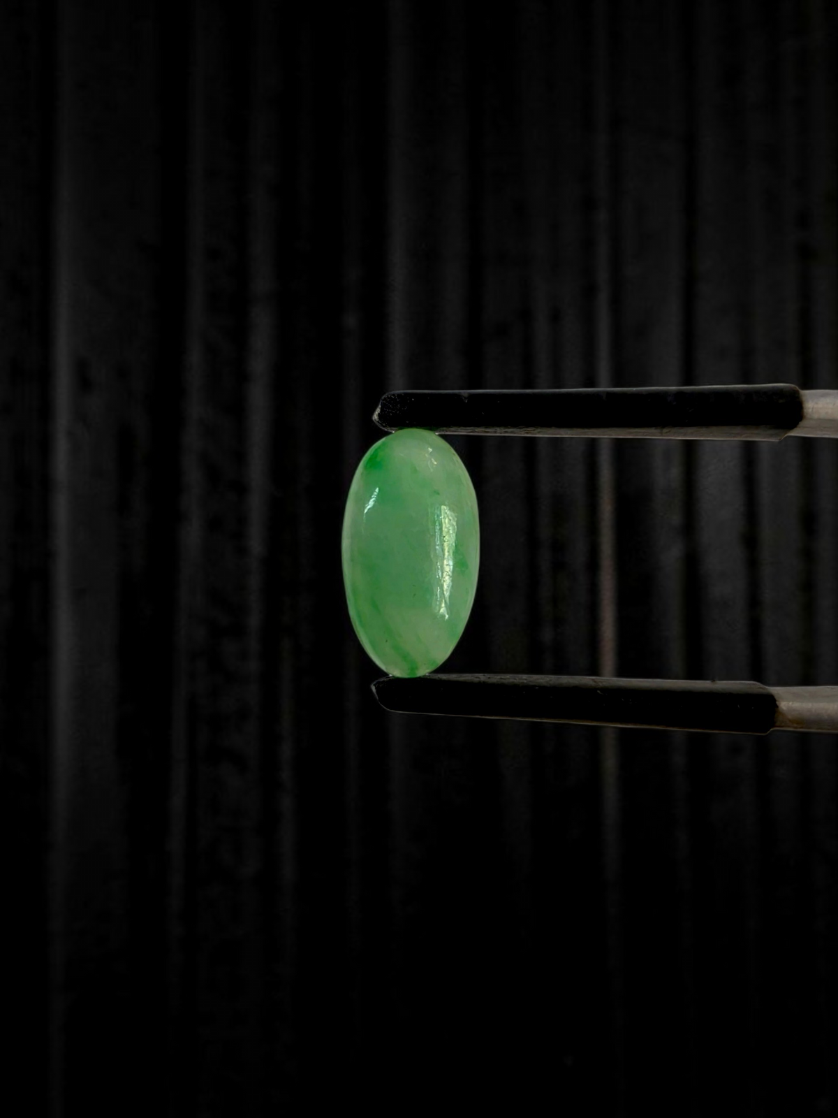 Certified MADE IN JAPAN 2.336 cts. Pale Green Burmese A-Jadeite Long Oval Cabochon Loose Stone LS88