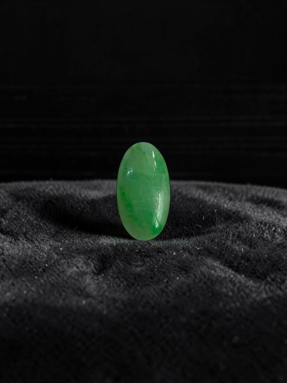 Certified MADE IN JAPAN 2.336 cts. Pale Green Burmese A-Jadeite Long Oval Cabochon Loose Stone LS88