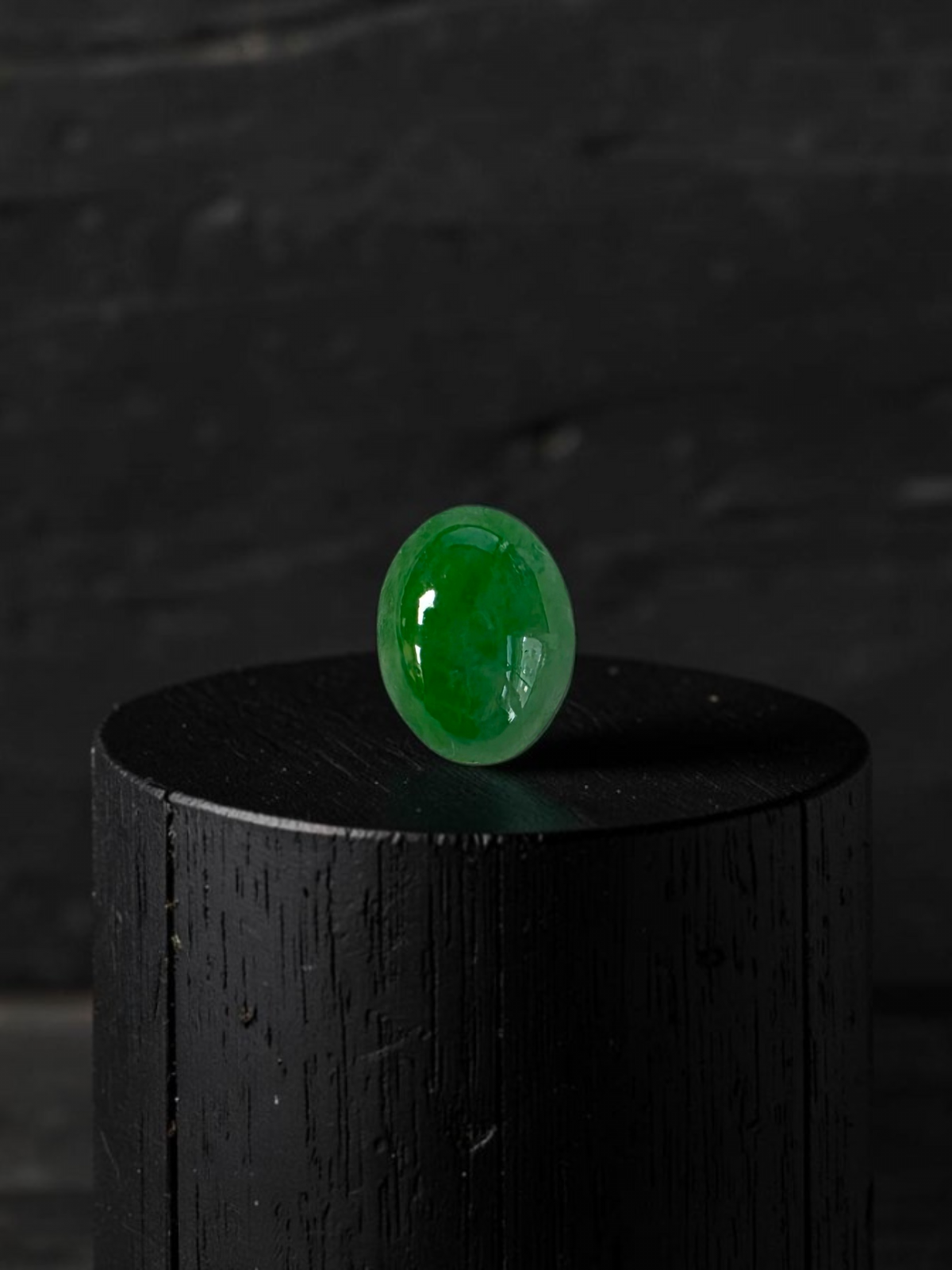 Certified MADE IN JAPAN 2.031 cts. Green Burmese A-Jadeite Oval Cabochon Loose Stone LS89