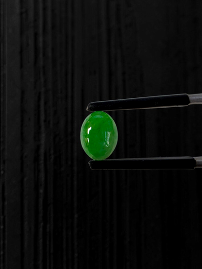 Certified MADE IN JAPAN 2.031 cts. Green Burmese A-Jadeite Oval Cabochon Loose Stone LS89