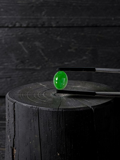 Certified MADE IN JAPAN 2.031 cts. Green Burmese A-Jadeite Oval Cabochon Loose Stone LS89