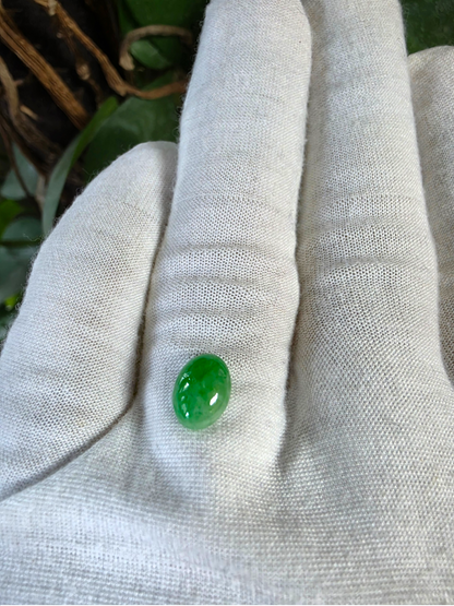 Certified MADE IN JAPAN 2.031 cts. Green Burmese A-Jadeite Oval Cabochon Loose Stone LS89