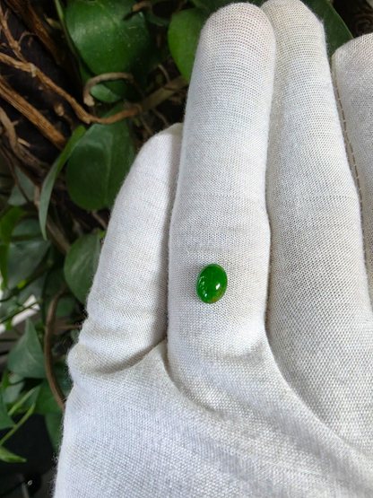 Certified MADE IN JAPAN 1.576 cts. Apple Green Burmese A-Jadeite Oval Cabochon Loose Stone LS90