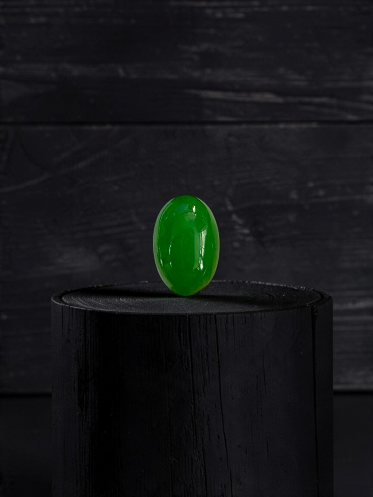 Certified MADE IN JAPAN 1.632 cts. Bright Green Burmese A-Jadeite Oval Cabochon Loose Stone LS92