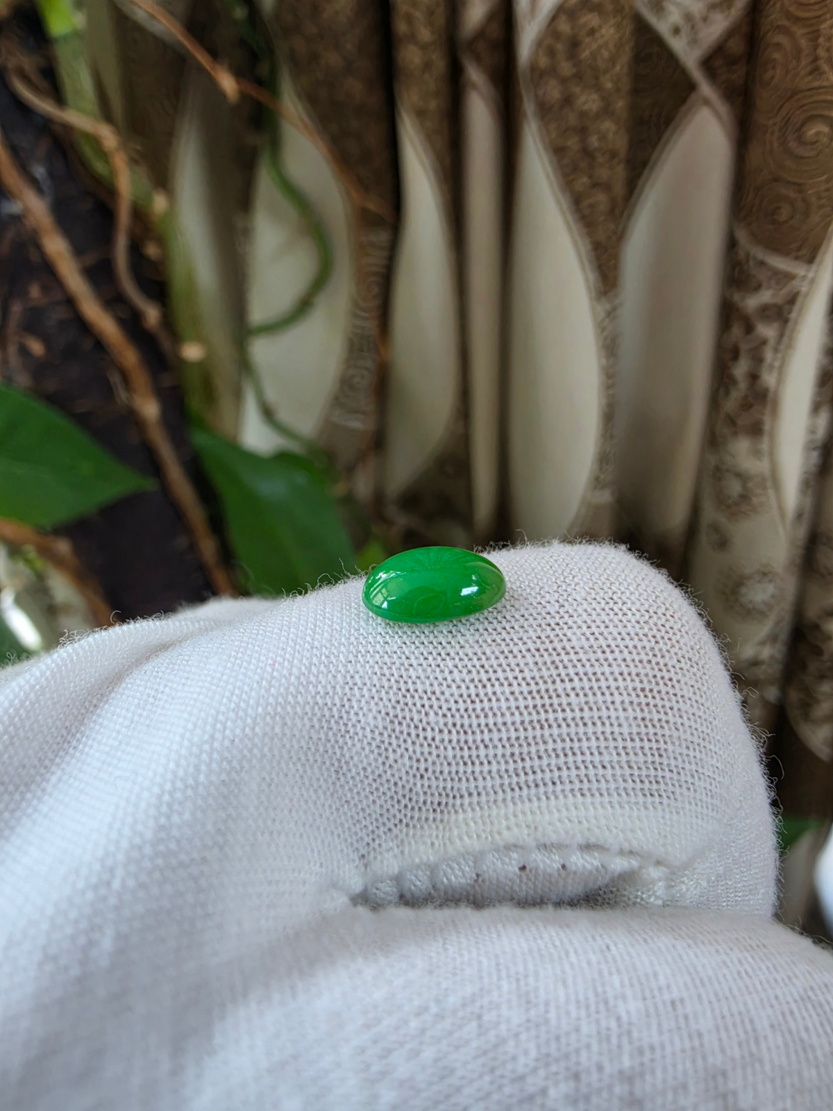 Certified MADE IN JAPAN 1.632 cts. Bright Green Burmese A-Jadeite Oval Cabochon Loose Stone LS92