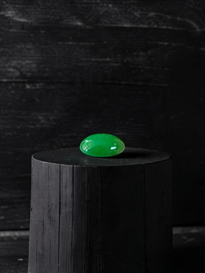 Certified MADE IN JAPAN 1.632 cts. Bright Green Burmese A-Jadeite Oval Cabochon Loose Stone LS92