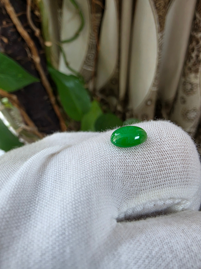 Certified MADE IN JAPAN 1.632 cts. Bright Green Burmese A-Jadeite Oval Cabochon Loose Stone LS92