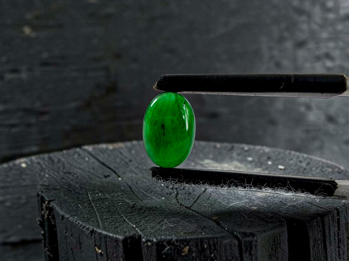 Certified MADE IN JAPAN 1.004 cts. Bright Vivid Green Burmese A-Jadeite Oval Cabochon Loose Stone LS93