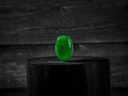Certified MADE IN JAPAN 1.004 cts. Bright Vivid Green Burmese A-Jadeite Oval Cabochon Loose Stone LS93