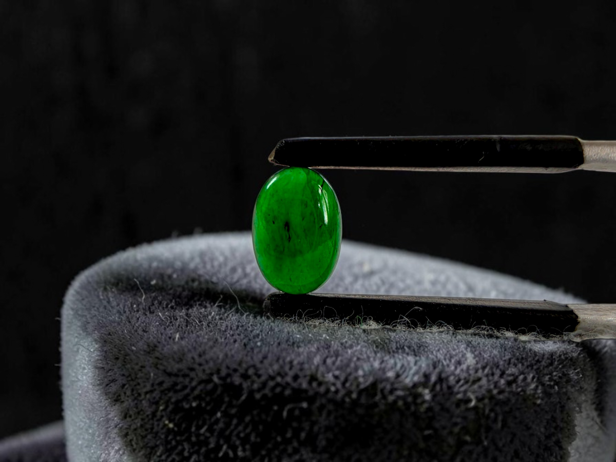 Certified MADE IN JAPAN 1.004 cts. Bright Vivid Green Burmese A-Jadeite Oval Cabochon Loose Stone LS93