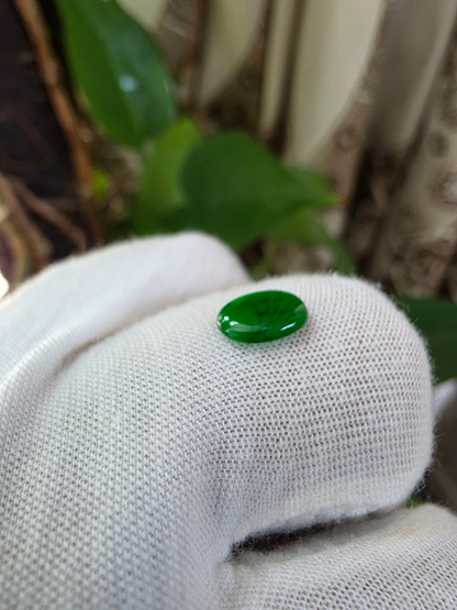 Certified MADE IN JAPAN 1.004 cts. Bright Vivid Green Burmese A-Jadeite Oval Cabochon Loose Stone LS93