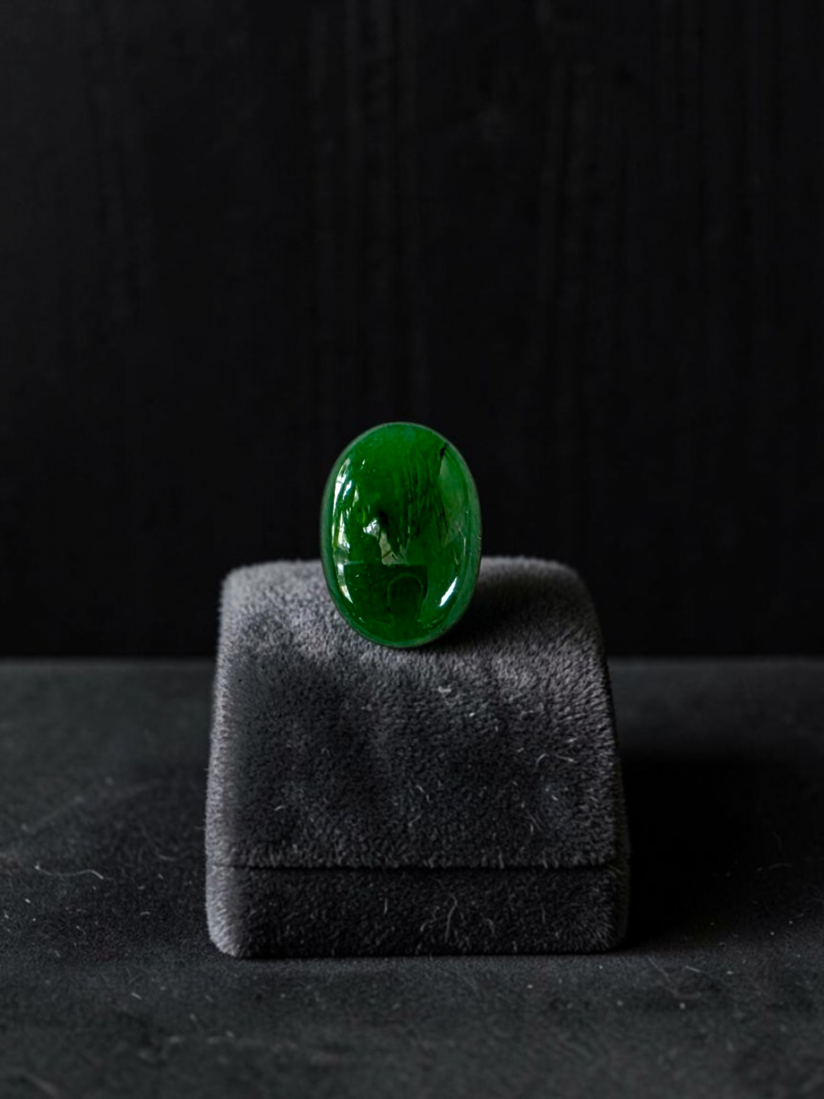 Certified MADE IN JAPAN 1.004 cts. Bright Vivid Green Burmese A-Jadeite Oval Cabochon Loose Stone LS93
