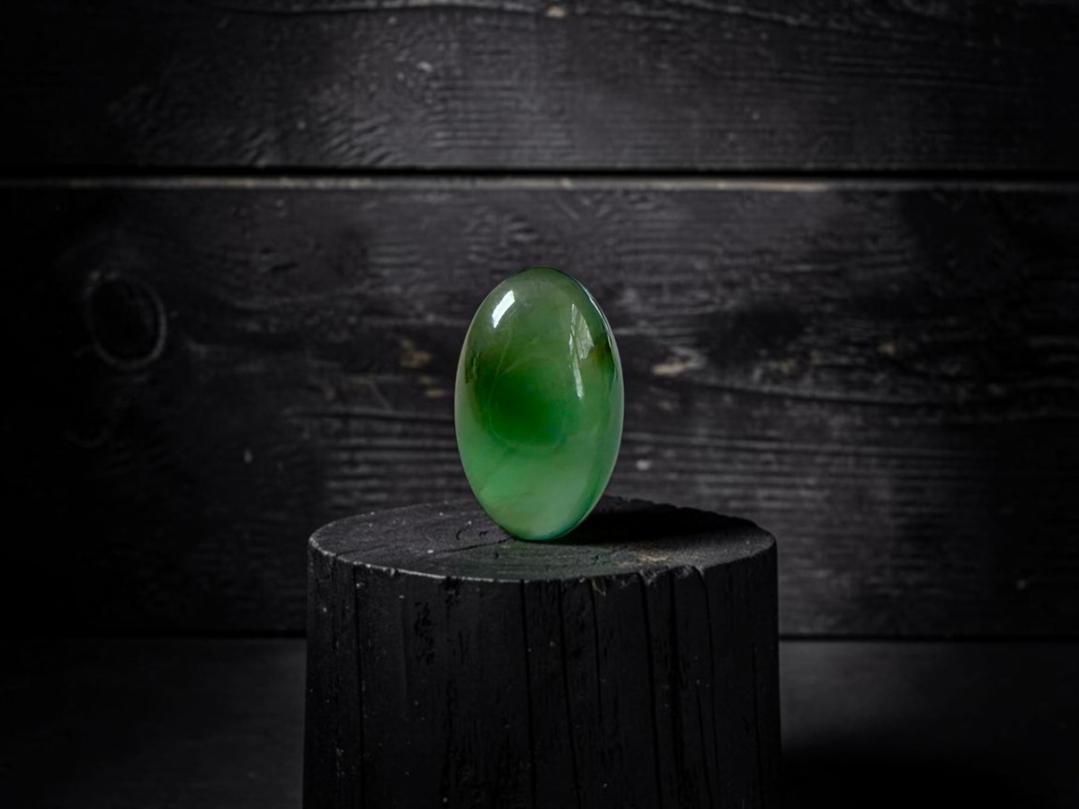 Certified MADE IN JAPAN 1.775 cts. Icy Jungle Green Burmese A-Jadeite Oval Cabochon Loose Stone LS94