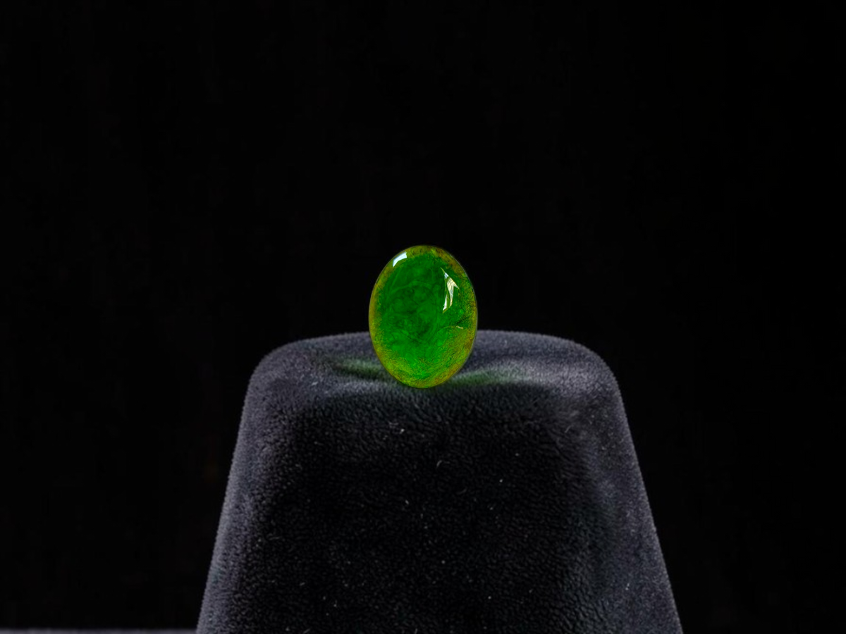Certified MADE IN JAPAN 0.895 cts. Intense Apple Green Burmese A-Jadeite Oval Cabochon Loose Stone LS95
