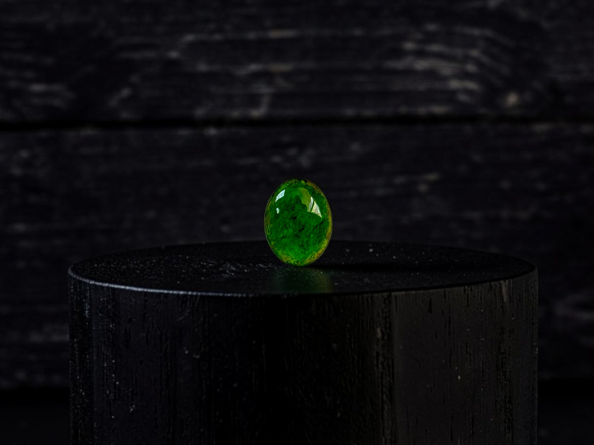 Certified MADE IN JAPAN 0.895 cts. Intense Apple Green Burmese A-Jadeite Oval Cabochon Loose Stone LS95