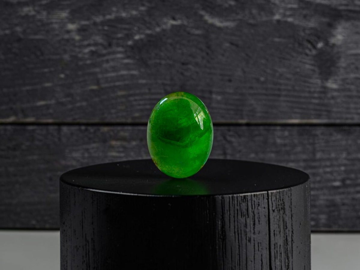 Certified MADE IN JAPAN 2.754 cts. Bright Vivid Green Burmese A-Jadeite Oval Cabochon Loose Stone LS96