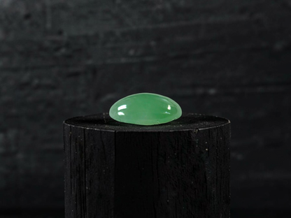 Certified MADE IN JAPAN 2.116 cts. Bright Minty Green Burmese A-Jadeite Oval Cabochon Loose Stone LS97