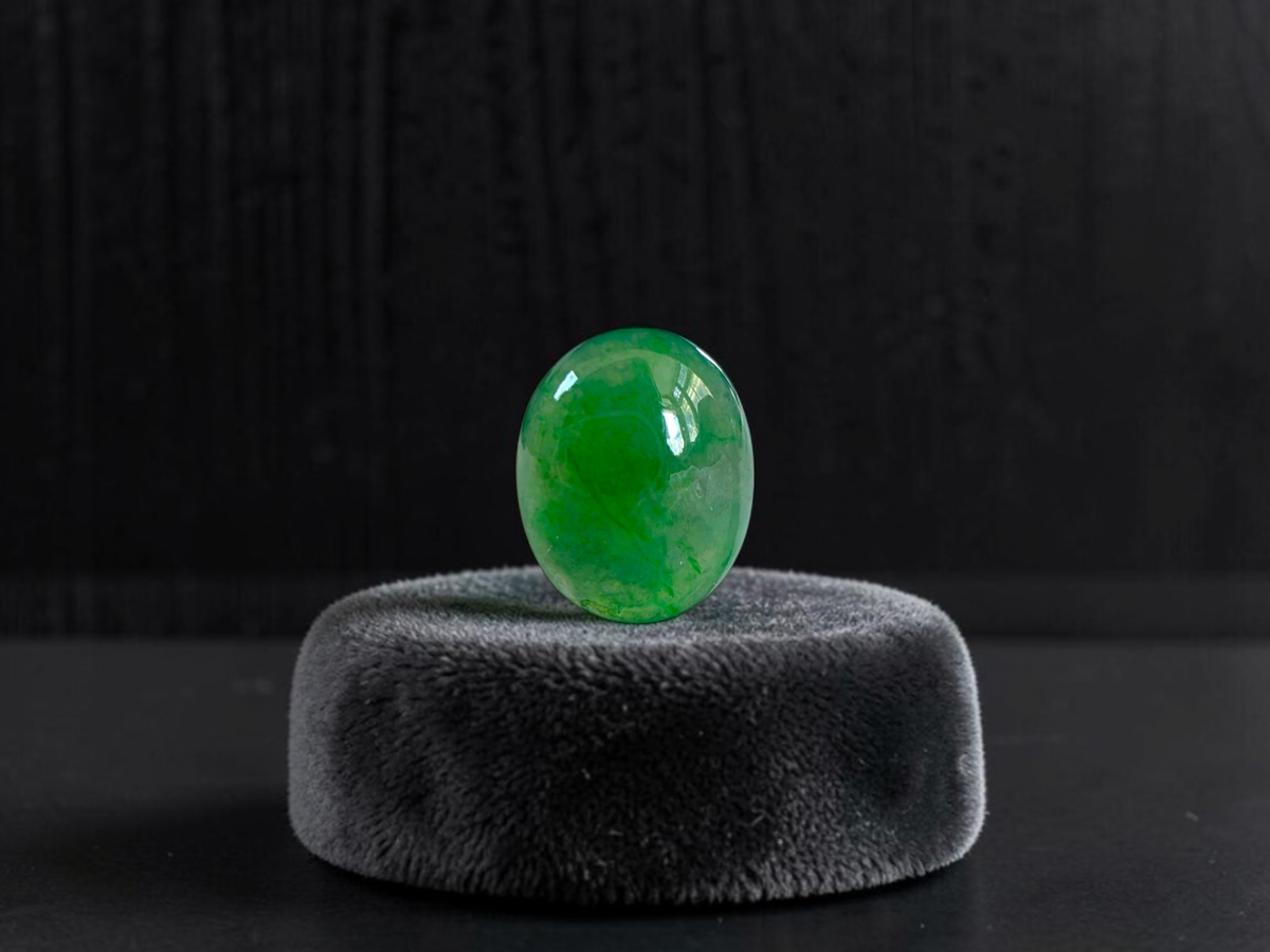Certified MADE IN JAPAN 2.533 cts. Bright Glacial Green Burmese A-Jadeite Oval Cabochon Loose Stone LS99