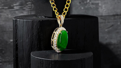 Toyoake MADE IN JAPAN 5.05 cts. Certified Bright Imperial Green Burmese A-Jadeite Pendant (with 18K Yellow Gold and White Diamonds)