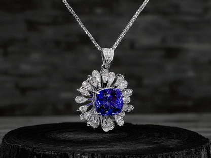 Teramo (4.94 cts.) Tanzanite and Natural Diamonds Pendant (with 18K White Gold)  - P3045