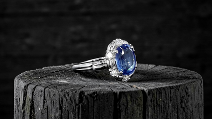 Toyohashi MADE IN JAPAN Certified Oval Shaped 3.17 cts. Cornflower Blue Sapphire Ring with Platinum 900 and White Diamonds Size US5 - R10