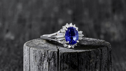 Ichinomiya MADE IN JAPAN Certified Oval Shaped 1.93 cts. Natural Blue Sapphire Ring with Platinum 900 and White Diamonds Size US6.5  - R12