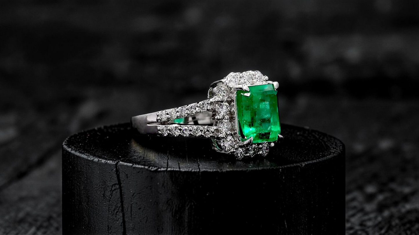 Handa MADE IN JAPAN Certified 2.34 cts. Minor Oil Vivid Green Columbian Emerald Ring with Platinum 900 and White Diamonds Size US6  - R14