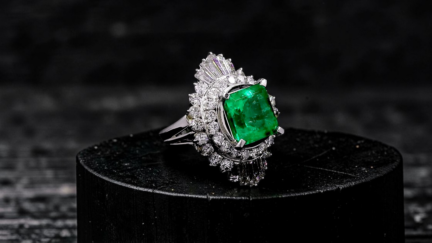Kasugai MADE IN JAPAN Certified 3.17 cts. Vivid Green Columbian Emerald Ring with Platinum 900 and White Diamonds Size US4.5  - R15