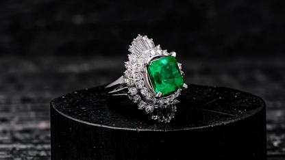 Kasugai MADE IN JAPAN Certified 3.17 cts. Vivid Green Columbian Emerald Ring with Platinum 900 and White Diamonds Size US4.5  - R15