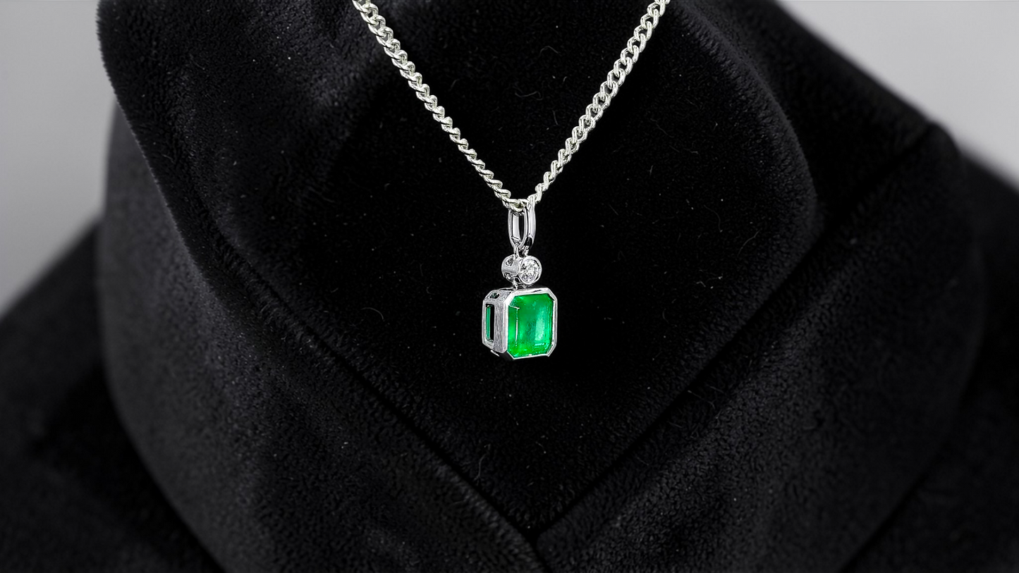 Kariya Certified 1.07 cts. Vivid Green Columbian Emerald Charm Pendant with 18K White Gold and White Diamonds - V1