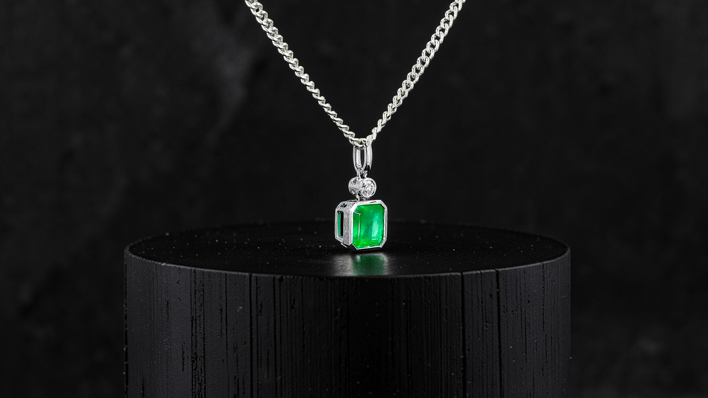 Kariya Certified 1.07 cts. Vivid Green Columbian Emerald Charm Pendant with 18K White Gold and White Diamonds - V1