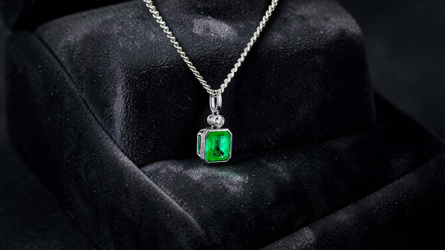 Kariya Certified 1.33 cts. Vivid Green Columbian Emerald Charm Pendant with 18K White Gold and White Diamonds - V2