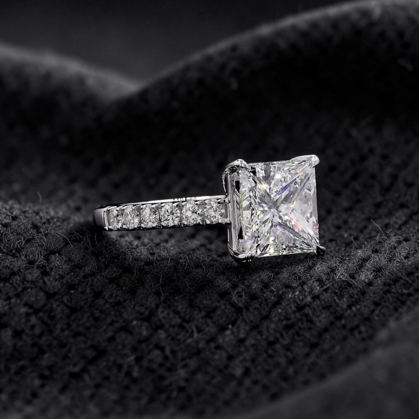 Ohime 4.01 cts. Natural Princess-Cut E i1 Diamond Cocktail Ring with Round White VVS Diamonds and 18K White Gold - GIA Certified-R10