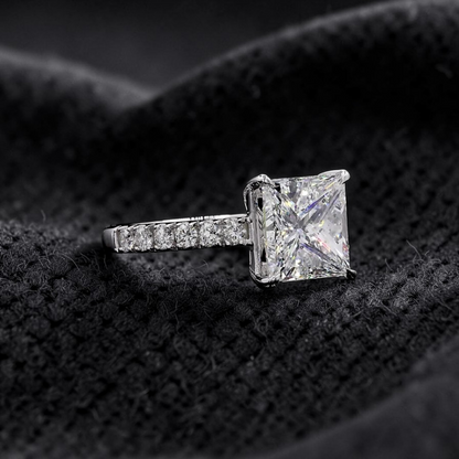 Ohime 4.01 cts. Natural Princess-Cut E i1 Diamond Cocktail Ring with Round White VVS Diamonds and 18K White Gold - GIA Certified-R10