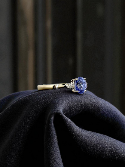 Certified Kyoto Oval Shaped 1.17 cts. No Heat Natural Blue Sapphire Ring with 14K Yellow Gold and White Diamonds Size US 6.5  - R7