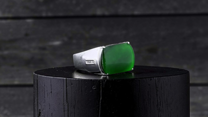 Odate MADE IN JAPAN Certified Vivid-Imperial Intense Green Burmese A-Jadeite Men's Ring (with 18K White Gold and Diamonds) Size US 9.5 - R24