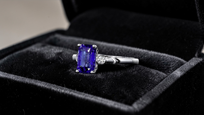 Tsushima Certified 2.02 cts. Natural Cornflower Blue Sapphire Ring with 18K White Gold and White Diamonds Size US 7.5  - R18