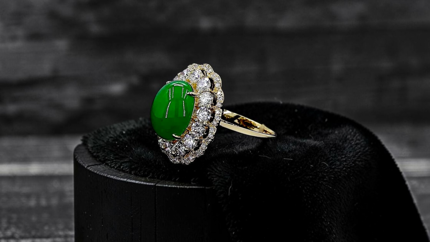 Yokote MADE IN JAPAN 6.29 cts. Certified Bright Imperial Green Burmese A-Jadeite Ring (with 18K Yellow Gold and White Diamonds) Size US7 - R28