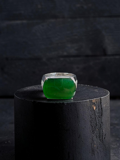 Odate MADE IN JAPAN Certified Vivid-Imperial Intense Green Burmese A-Jadeite Men's Ring (with 18K White Gold and Diamonds) Size US 9.5 - R24