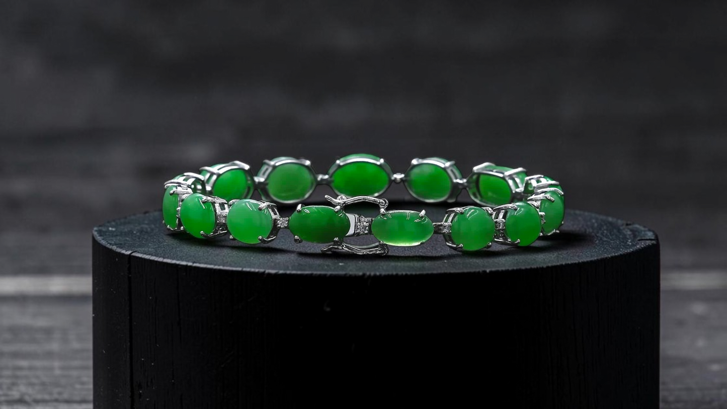 Hibiya (MADE IN JAPAN) Burmese A-Jadeite Bracelet (with 18K White Gold and White Diamonds) - Certified