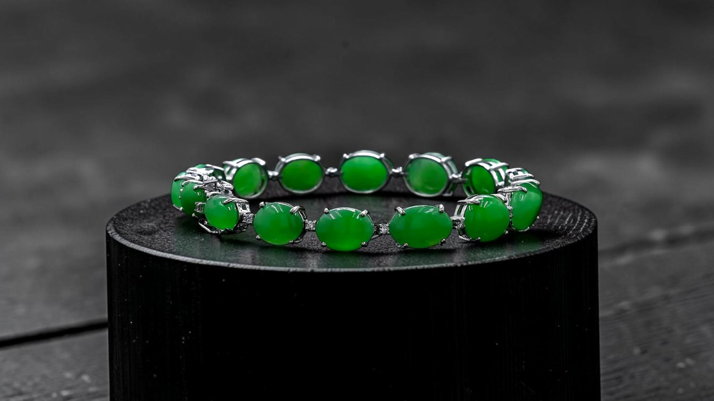 Hibiya (MADE IN JAPAN) Burmese A-Jadeite Bracelet (with 18K White Gold and White Diamonds) - Certified