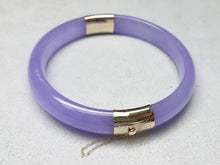 Load image into Gallery viewer, Viceroy&#39;s Circular Lavender Jade Bangle Bracelet (with 14K Yellow Gold)