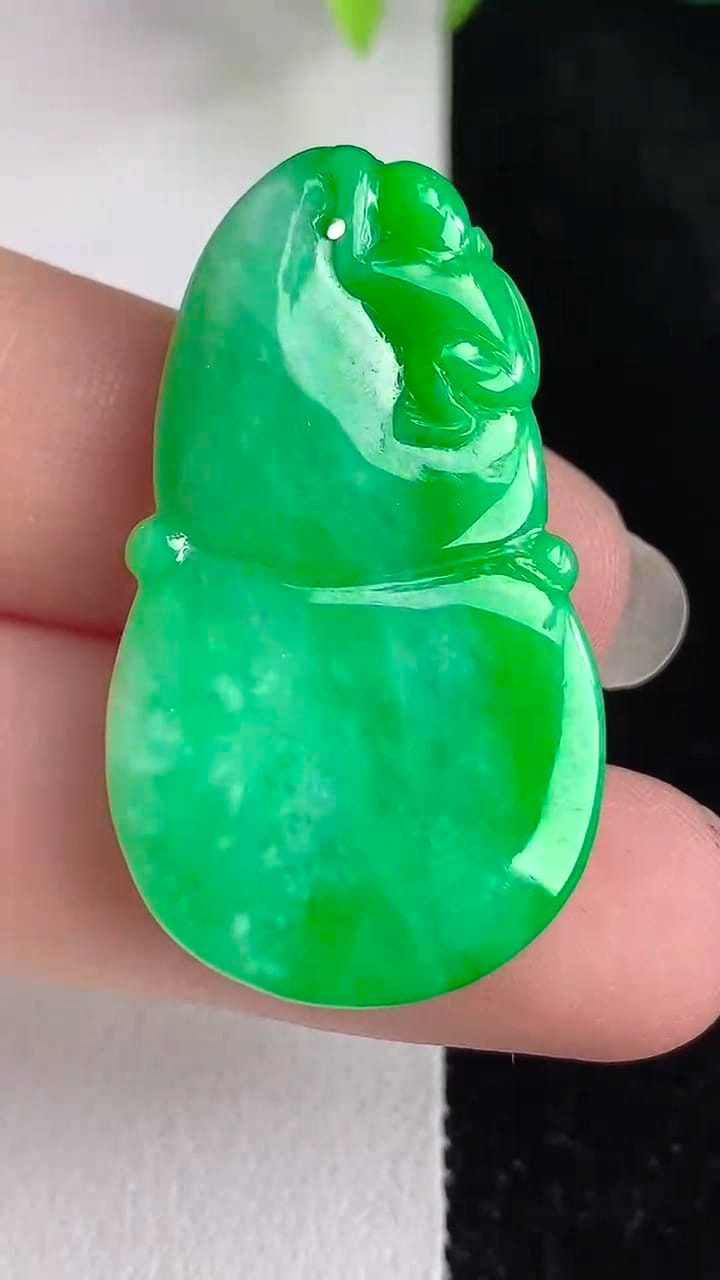 Buddha Double Gourd Vivid-Imperial Green Burmese A-Jadeite Pendant - V1 - Certified