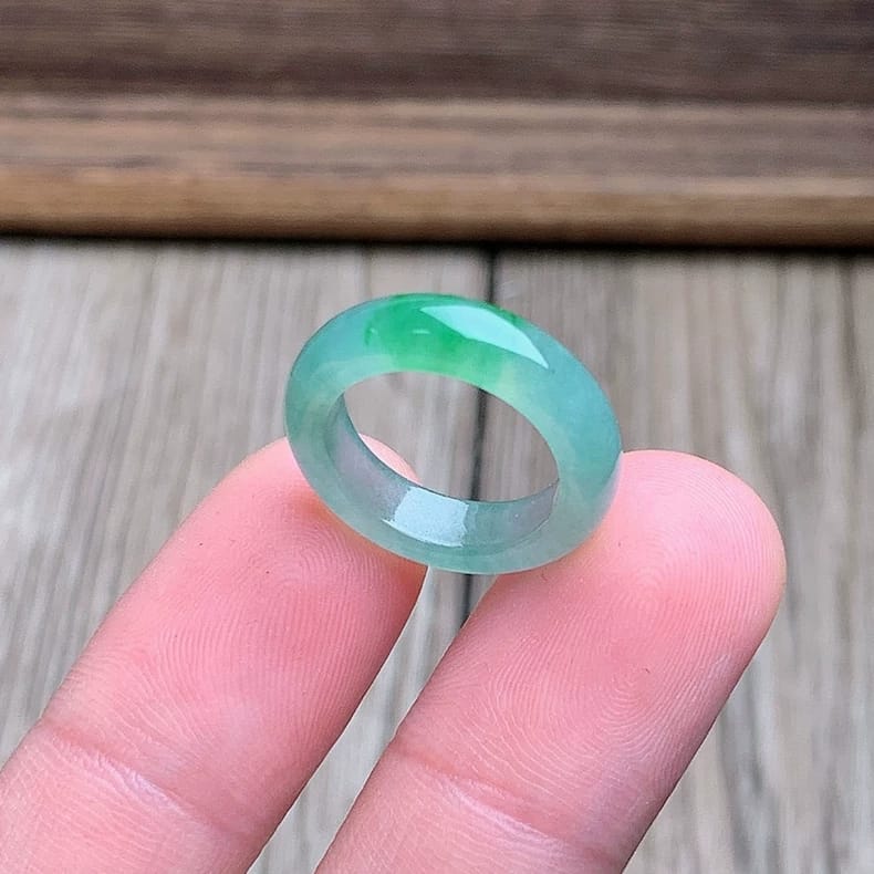 Master's Burmese Icy Green A-Jadeite Infinity Band Ring Size US 4 - 09024 - Certified