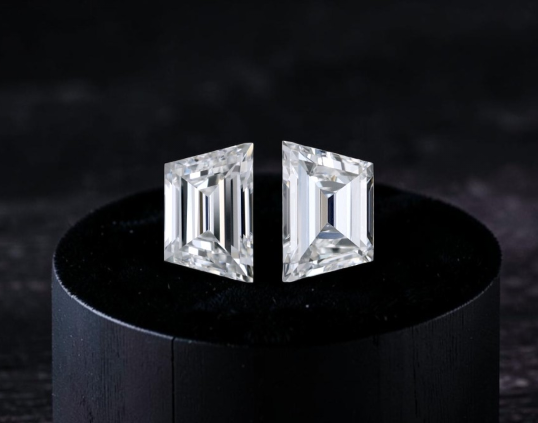 GIA Certified 0.61 cts. Natural G VVS2 Trapezoid Diamond Matched Pair Loose Stones Jewelry Set JS009