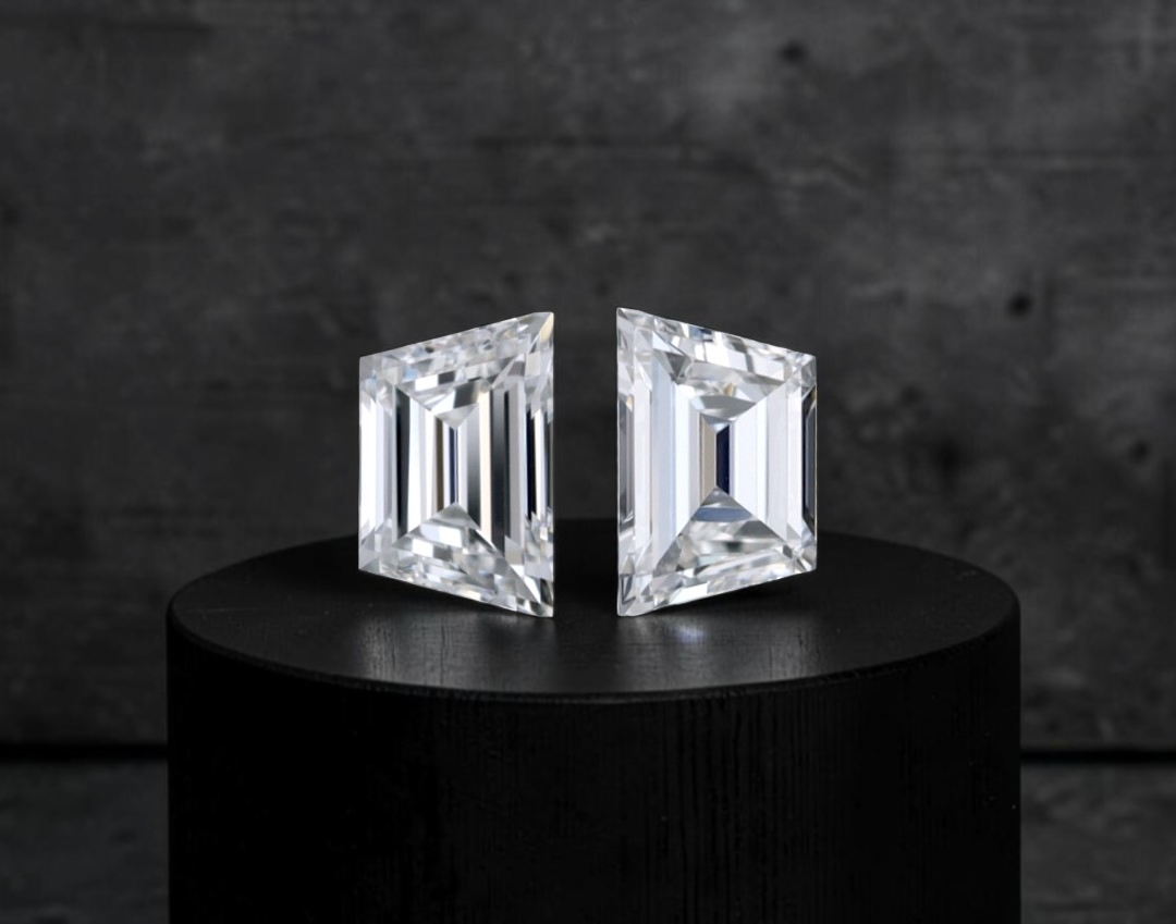 GIA Certified 0.61 cts. Natural G VVS2 Trapezoid Diamond Matched Pair Loose Stones Jewelry Set JS009