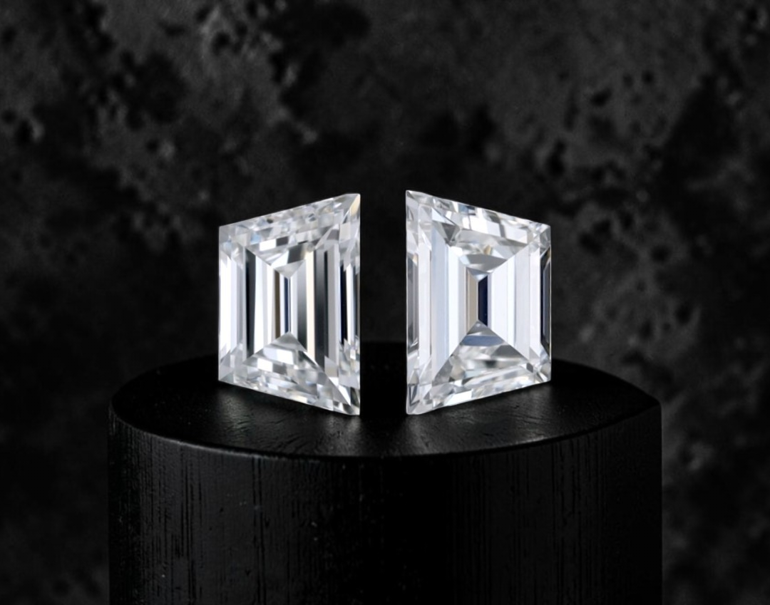 GIA Certified 0.61 cts. Natural G VVS2 Trapezoid Diamond Matched Pair Loose Stones Jewelry Set JS009